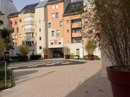 local commercial à vendre