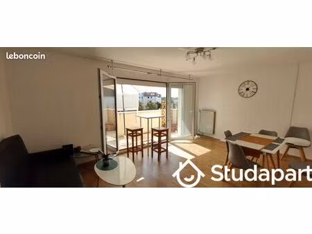 chambre 1 pièce 11 m²