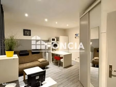studio 1 pièce 20 m²
