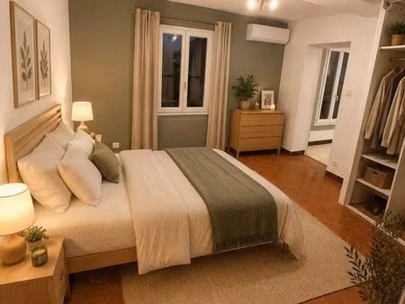 t2 meublé rénové – 26 m² – disponible mi-juin