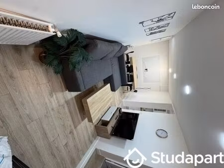chambre 1 pièce 9 m²
