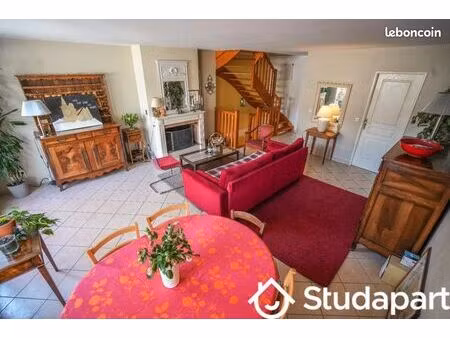 chambre 1 pièce 10 m²