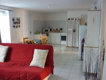 appartement 70m2 etat neuf bien isolé et bien insonorisé