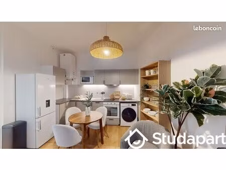 chambre 1 pièce 12 m²