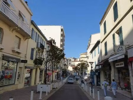 local commercial avec bail commercial