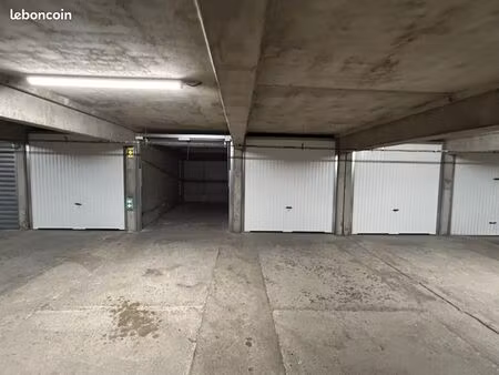 garage box parking