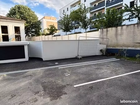 loue place de parking