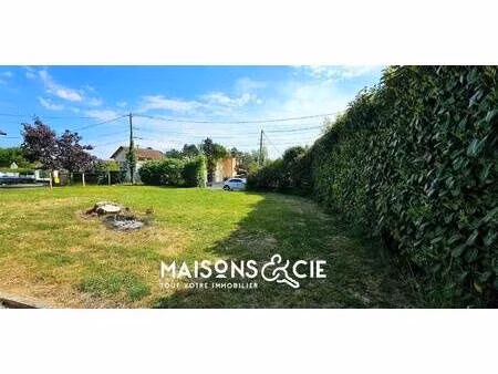 terrain constructible à vendre