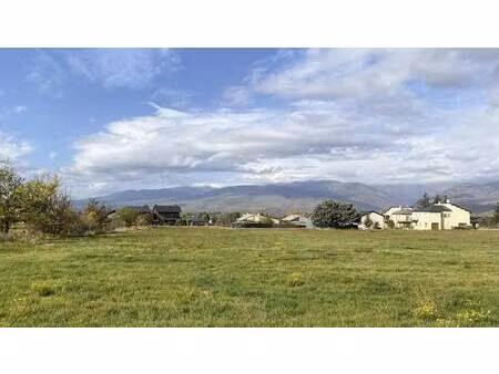 terrain constructible viabilisé à vendre