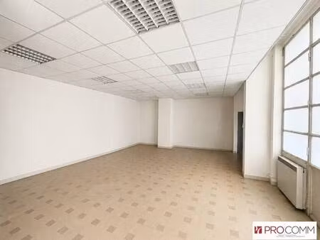 local d'activités à louer