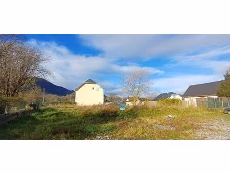 terrain constructible viabilisé à vendre