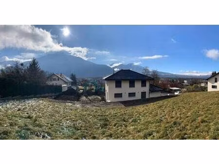 terrain constructible viabilisé à vendre