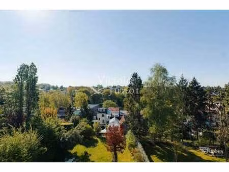 superbe appt 4ch + 2sdb + terrasse  double garage et pkg