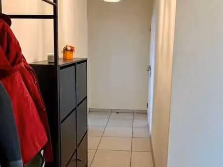 bel appartement 2 chambres avec terrasse  parking et peb b