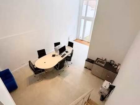 à deux pas de la place flagey–espace polyvalent avec jardin