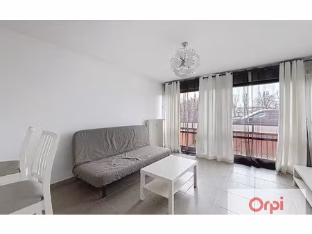 location appartement  28.05 m² t-1 à montluçon  345 €