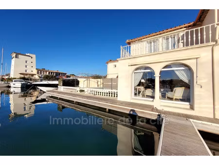 maison de luxe à vendre à port grimaud