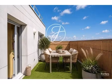 paris 19e – villa fleurie / buttes-chaumont – appartement – 3 pièces – 79 12m² carrez – 2 