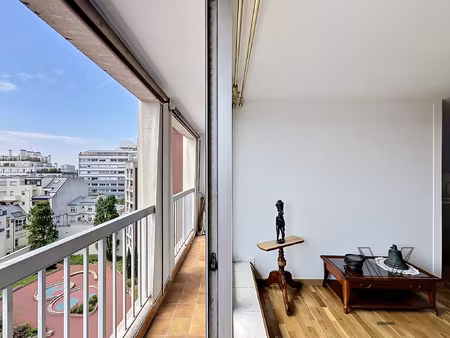 appartement ensoleillé avec 2 balcons