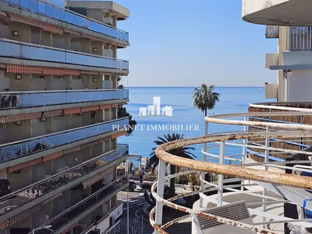 juan les pins studio terrasse proches plages