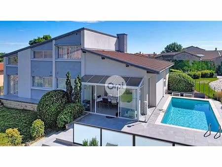 maison de luxe à vendre beauvallon