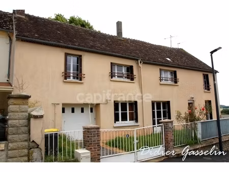 dpt (28)  à vendre maison de village