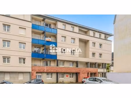 gambetta / st michel- dans résidence de standing avec ascenseur  grand t3 avec terrasse  b