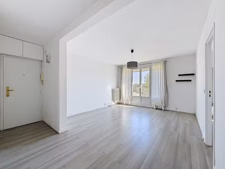 a louer chatou // appartement 3 pieces