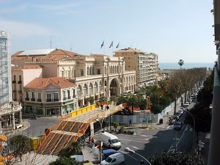 location appartement 2 pièces 68 m² à menton (06500)