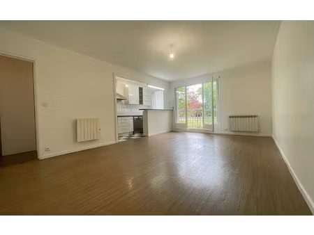 location appartement  71.24 m² t-3 à nogent-sur-marne  1 350 €