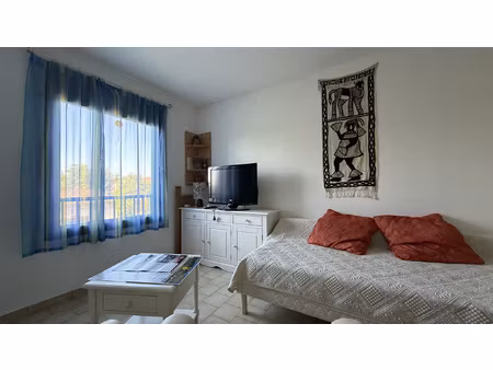 studio meuble
