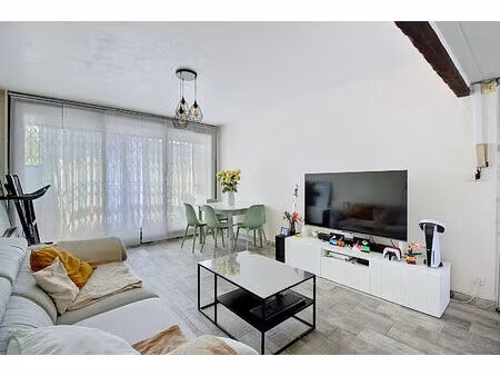 appartement vitrolles 3 pièce(s) 68 m2 + balcon + cave au centre ville