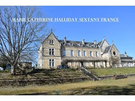 en vente château 1 000 m² – 636 000 € |la coquille