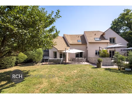 maison de luxe à vendre à bazoches-sur-guyonne