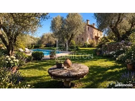 propriété en viager 4 pièces 180 m²