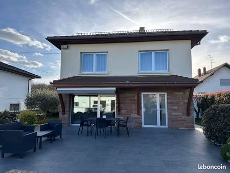 maison 5 pièces 185 m²