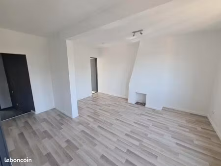 f3 duplex lumineux et calme impeccable