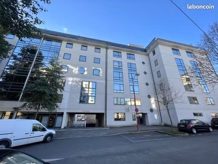 studio 1 pièce 23 m²