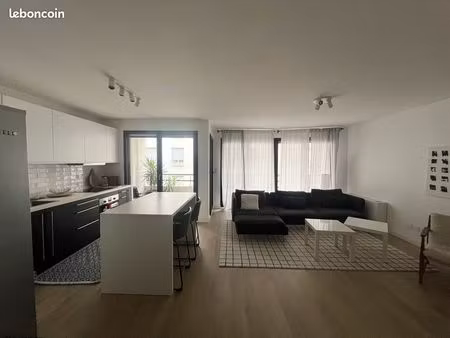 beau 3p non meublé  rénové et climatisé – 66m² – villeurbanne (limite lyon 6) – résidence 