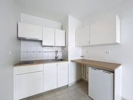 location appartement 2 pièces à nantes (44000) : à louer 2 pièces / 39m² nantes