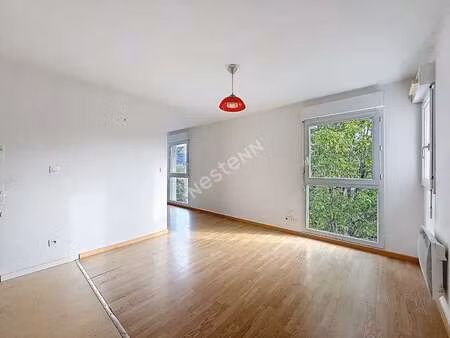 location appartement 2 pièces à nantes centre ville (44000) : à louer 2 pièces / 35m² nant