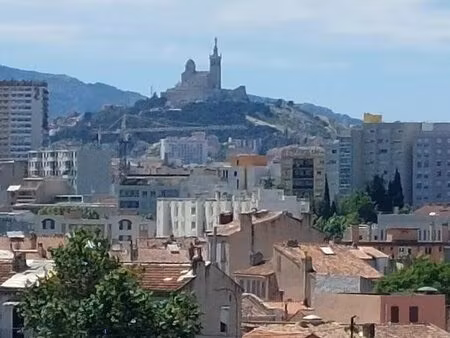 t4 + vue 180° mer & notre dame de la garde