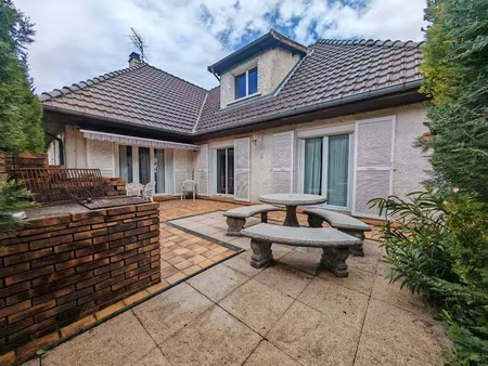 maison 7 pièces - 182 m²