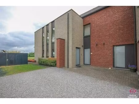appartement à louer avec 2 chambres   gozée (vbe21333)
