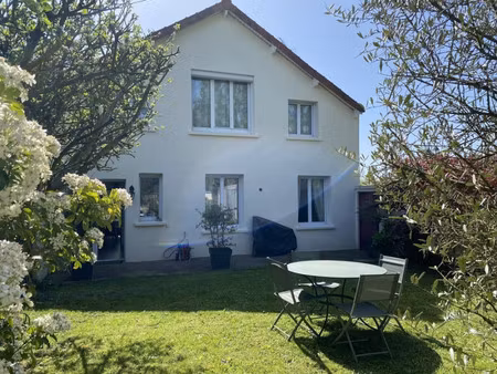 maison de luxe à vendre dans le quartier plaine