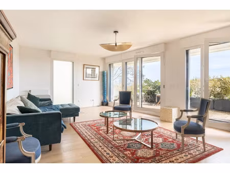 appartement de luxe à vendre dans le quartier fouilleuse