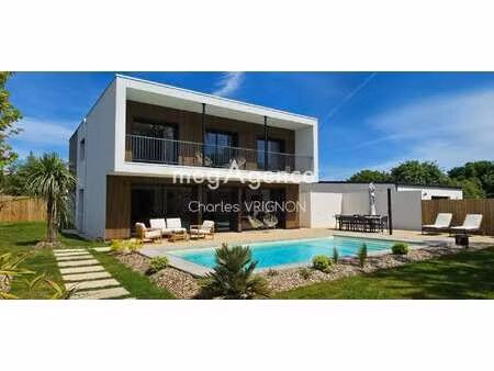 vente maison piscine aux sables-d'olonne (85100) : à vendre piscine / 160m² les sables-d'o