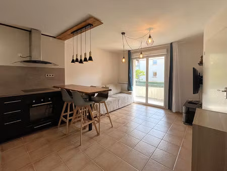 caussade - appartement t2 meublé en résidence - 35 m²