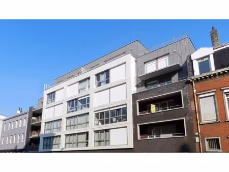 t3 duplex avec terrasse et parking à lille