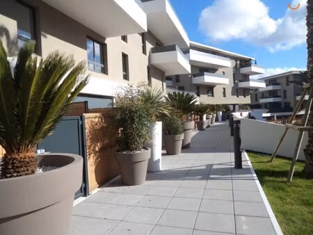 t2 avec terrasse et parking à juvignac